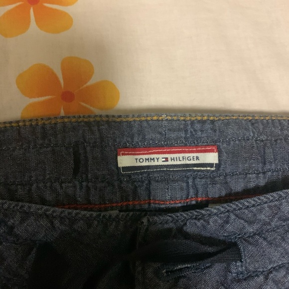 Tommy Hilfiger cropped pants! - Picture 2 of 5